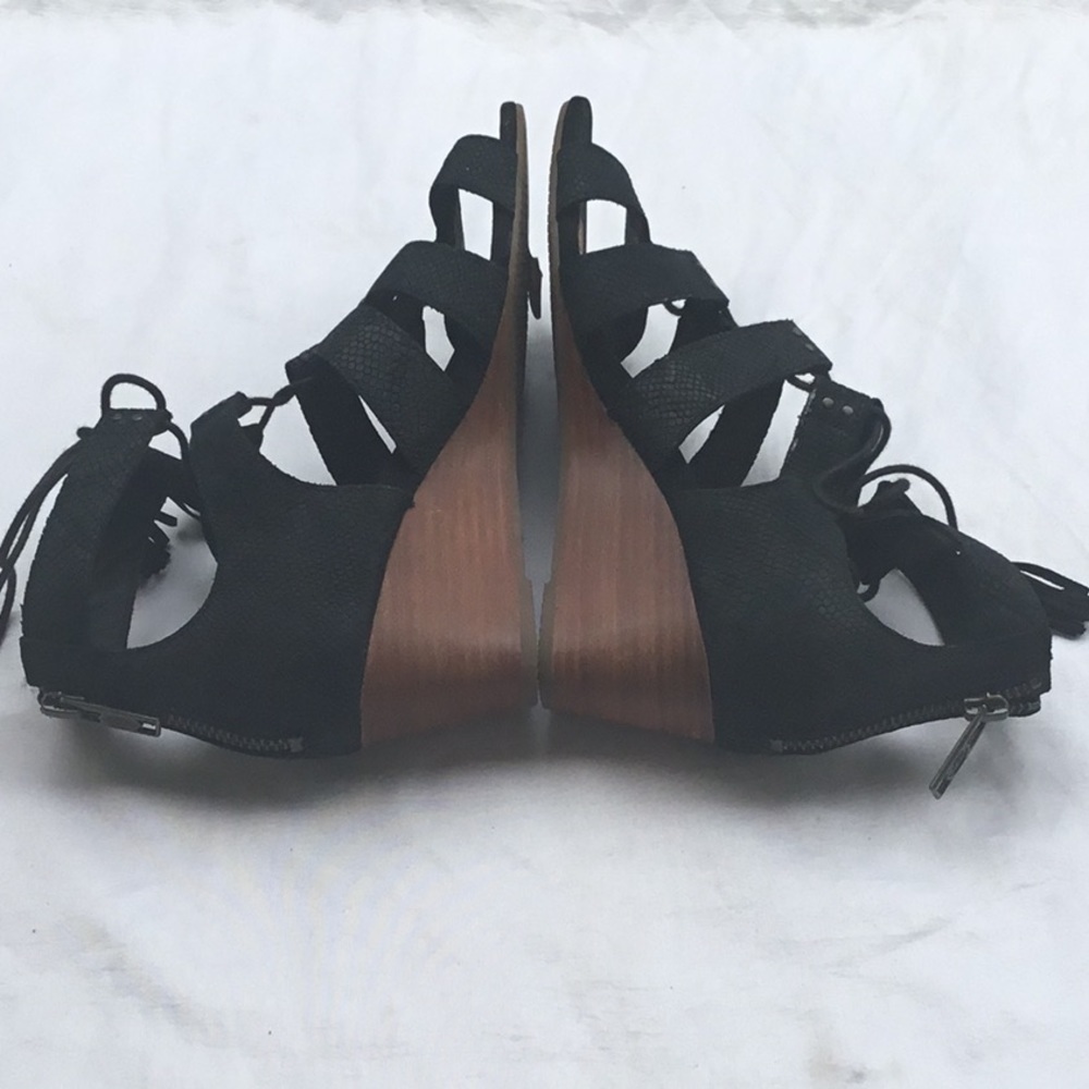UGGS SANDALS - Picture 6 of 10